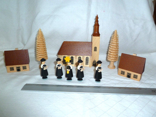 Kurrende kirche häuser bäume - kirche,